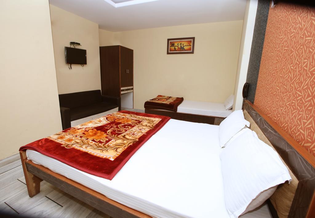 جايبور Oyo 15242 Hotel Rathi Palace المظهر الخارجي الصورة